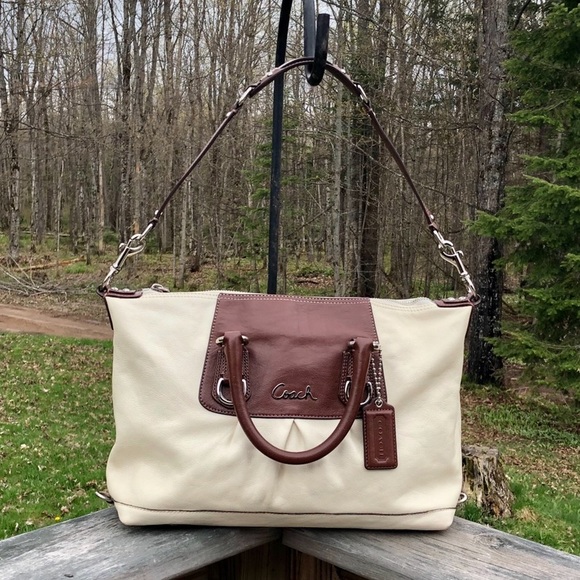 COACH LEATHER Handbag /Shoulder Tote. NEW!! WOW! - Picture 4 of 8